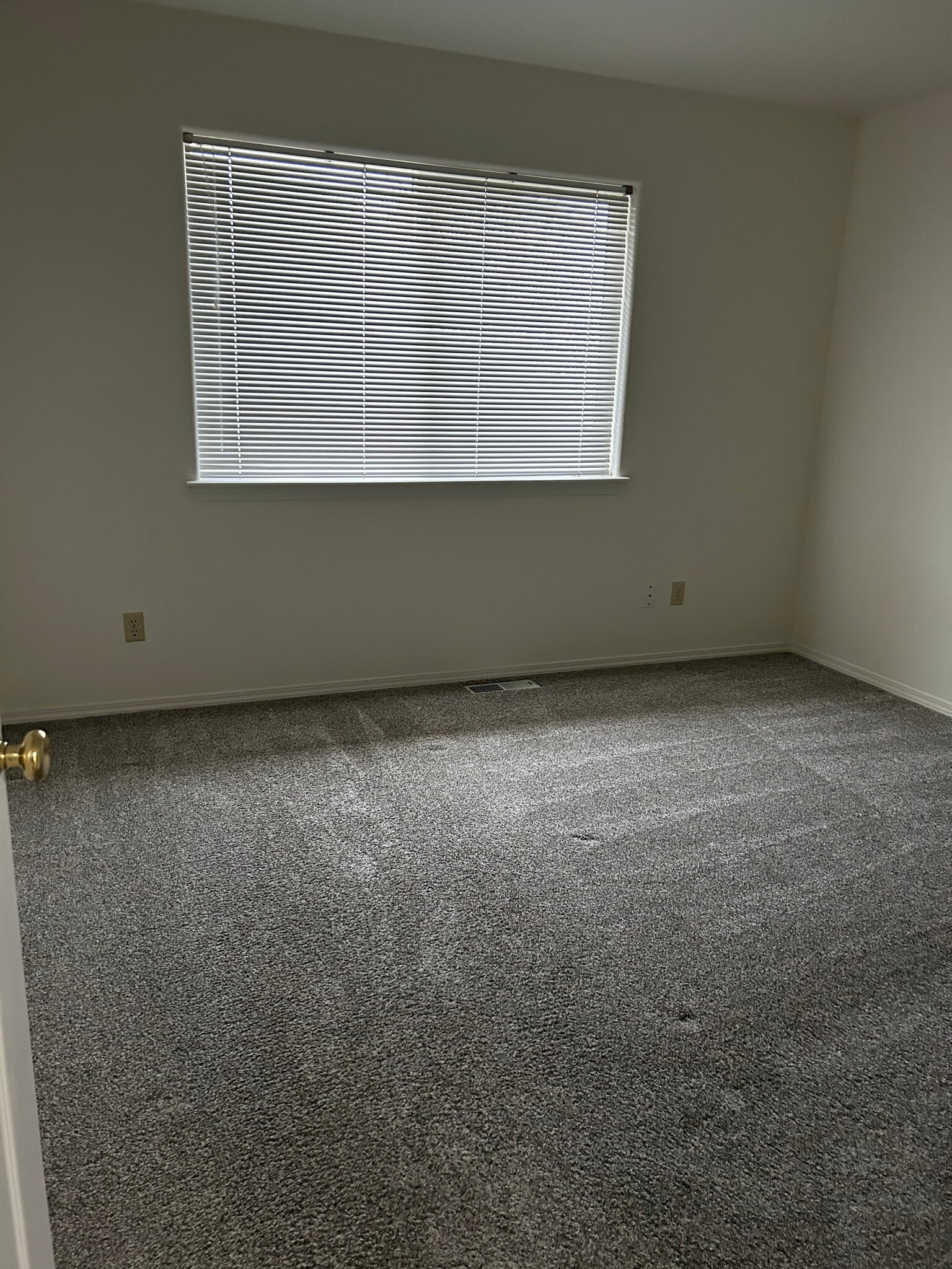 Building Photo - 4208A Nola Loop Rd