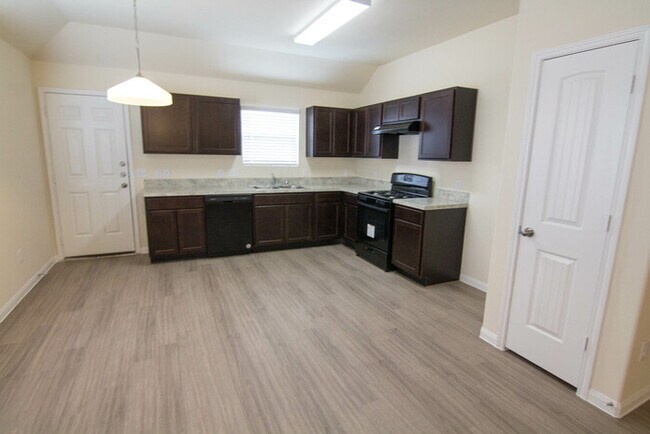 Building Photo - 948 Park Ridge Ct