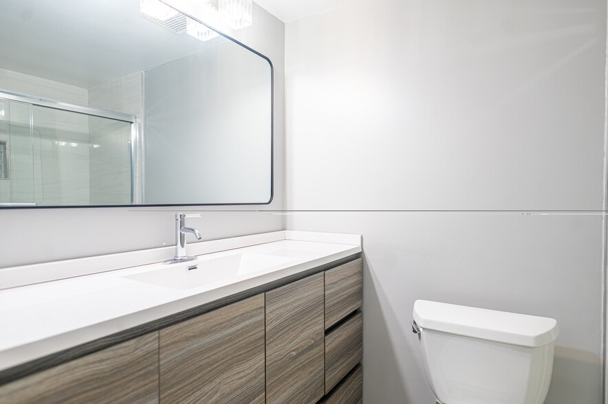 Building Photo - 12211 Braxfield Ct