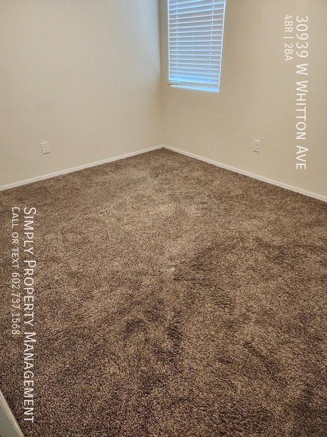 Building Photo - 30939 W Whitton Ave