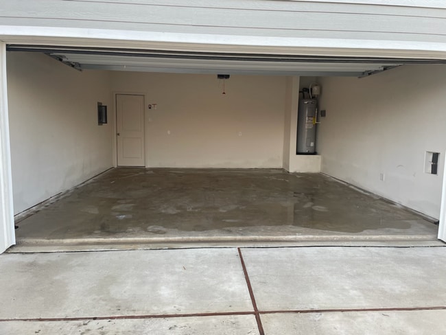 Building Photo - 10966 Delight Grove