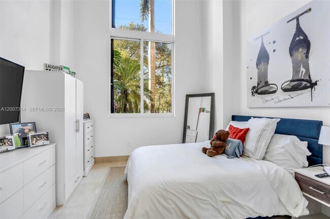 Building Photo - 2775 NE 187th St