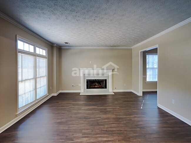 Building Photo - 3115 Elizabeth Ln