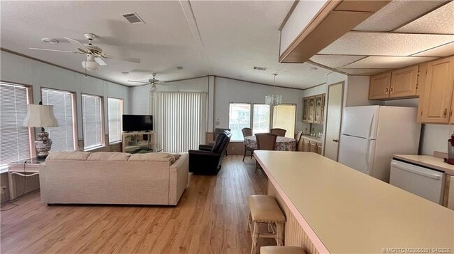 Building Photo - 10701 S Ocean Dr