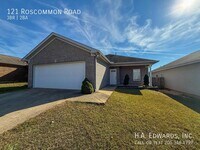 Building Photo - 121 Roscommon Rd