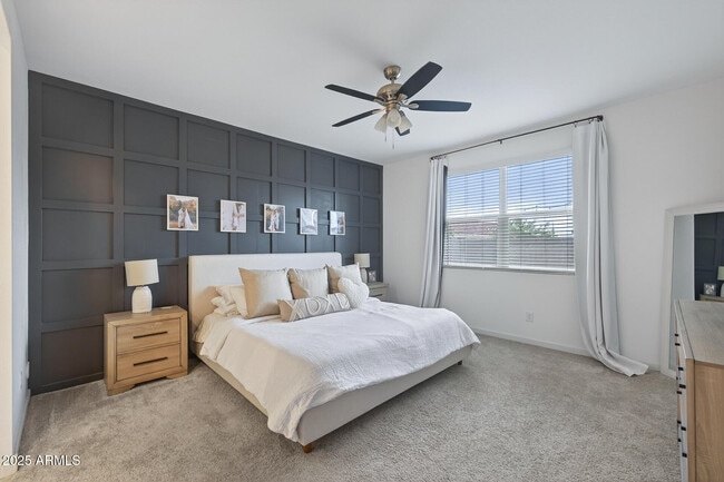 Building Photo - 36810 N Camarillo Dr