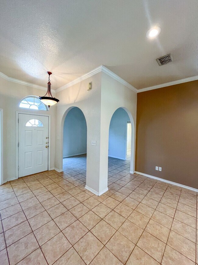 Building Photo - Available NOW!!!! This charming 1 story, 3...
