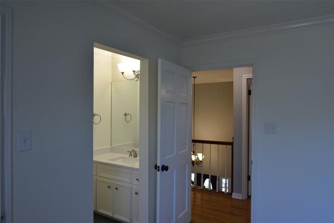 Building Photo - 3612 Serena Woods Ct