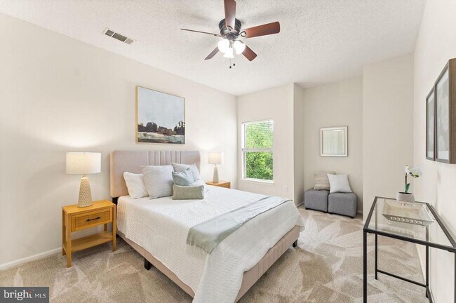 Building Photo - 14309 Climbing Rose Way