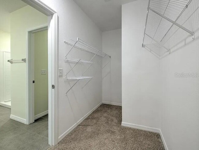 Building Photo - 16336 Little Garden Dr