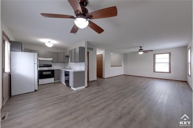 Building Photo - 3053 S Brandywine Rd