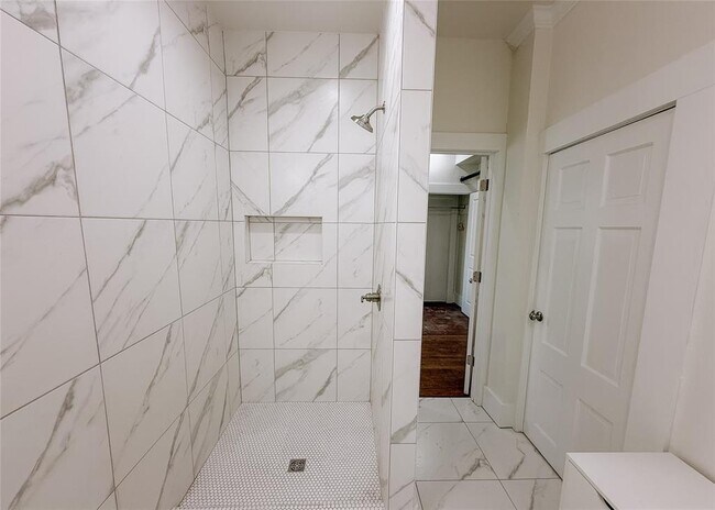 Building Photo - 1120 NW 51st St