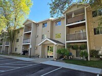 Building Photo - Evergreen Square Apartments