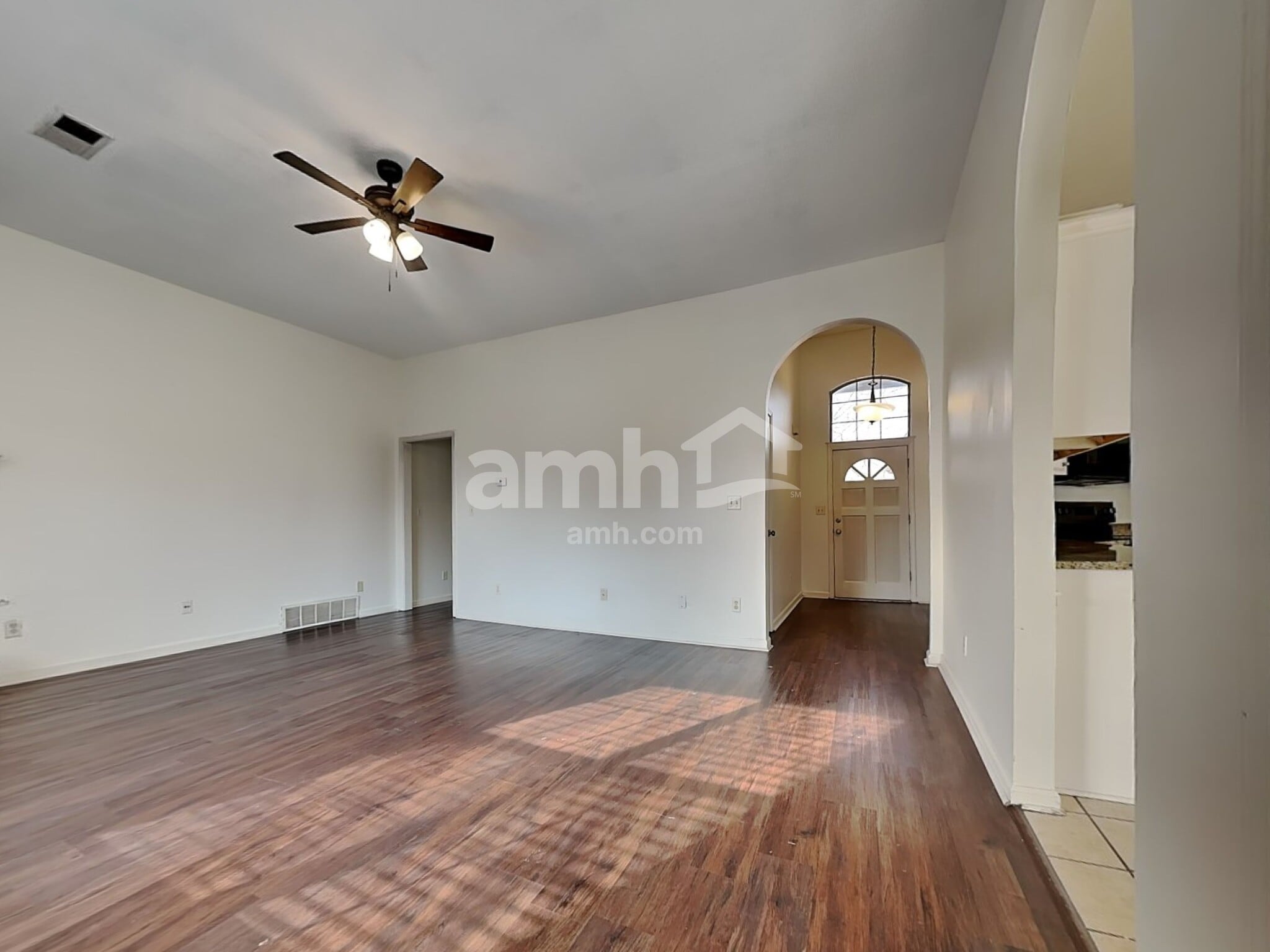 Building Photo - 4920 Misty River Rd