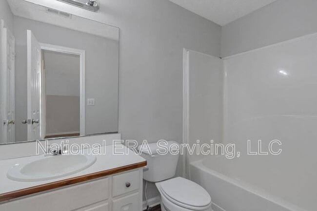 Building Photo - 455 Trelawney Cir