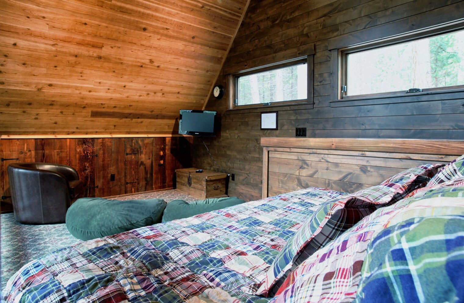 Building Photo - 8033 Woodpecker Way