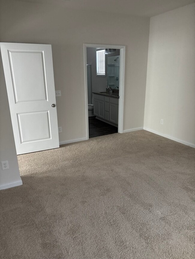 Building Photo - 68 Harvest Moon Dr