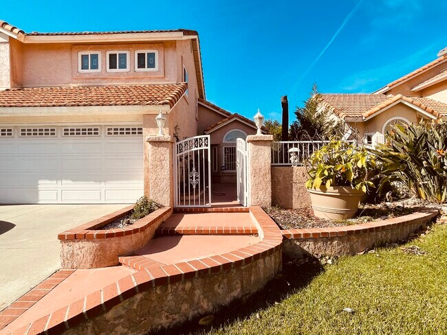 Building Photo - 40095 Festival Rd