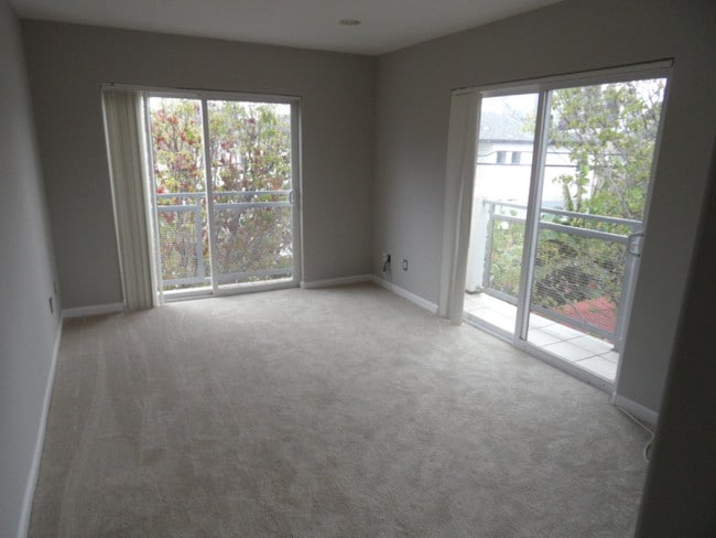 Building Photo - 1238 22nd St