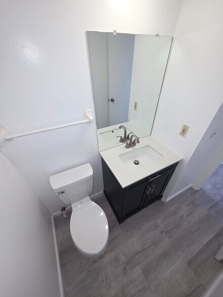 Half Bath - 5378 Portland St