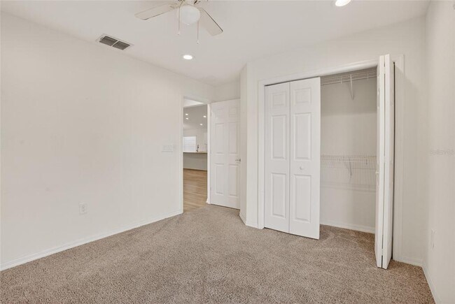 Building Photo - 522 Pentas Ln