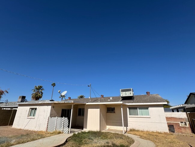 Building Photo - GREAT HOUSE! GREAT LOCATION!!