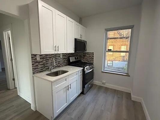 Building Photo - 117 Corbin Ave