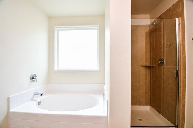 Building Photo - 10909 Panther Ct