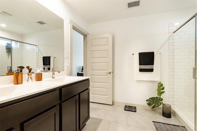 Building Photo - 28934 Yachting Pt Ct