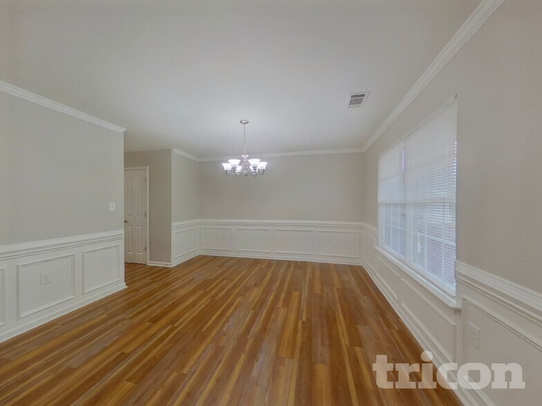 Building Photo - 2918 Tall Oaks Dr