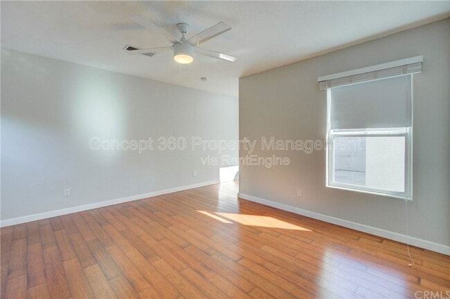 Building Photo - 1032 E Silva St