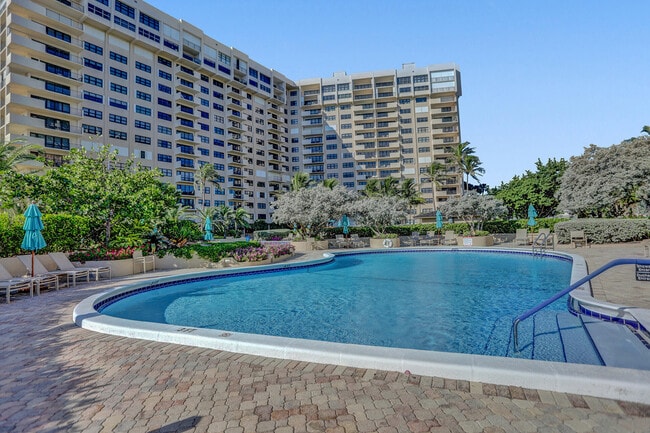 Building Photo - 5000 N Ocean Blvd