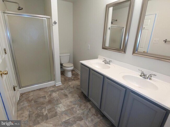 Building Photo - 2665 Worrell Ct