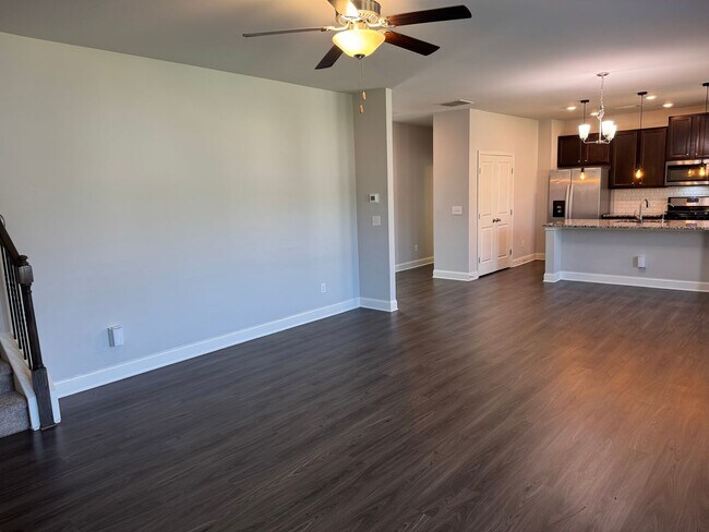 Building Photo - 4472 Beechnut Vw
