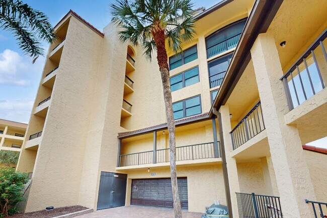 Building Photo - 8750 Midnight Pass Rd