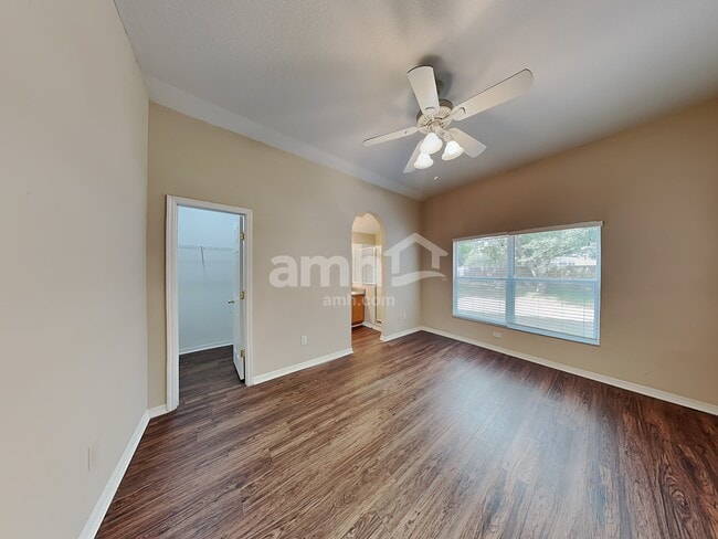 Building Photo - 6911 Exeter Park Pl