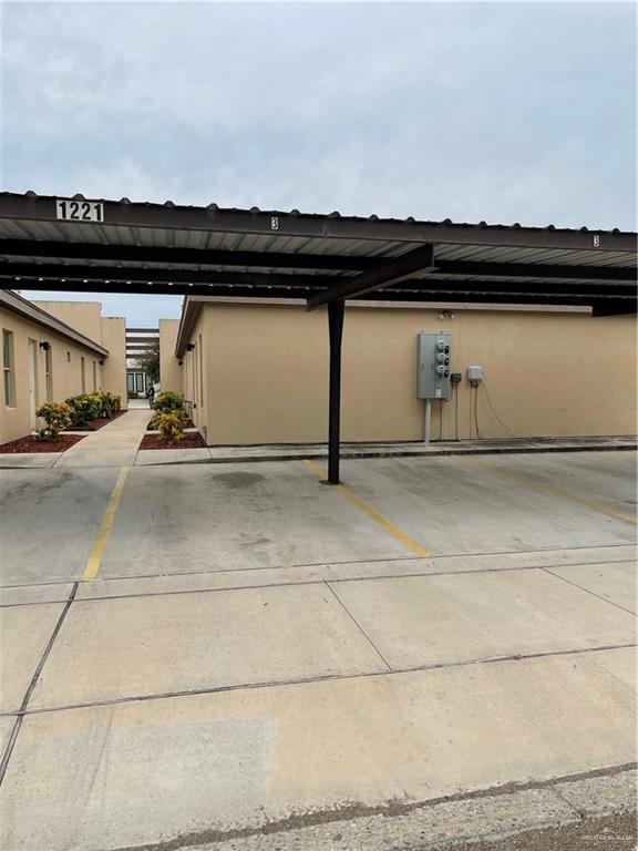 Building Photo - 1221 Upas Dr