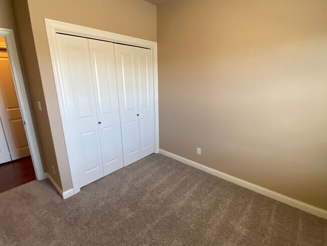Building Photo - 2805 Northridge Pkwy