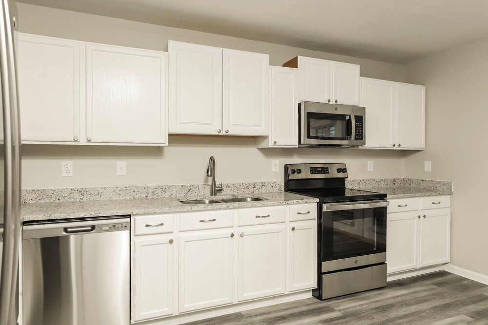 Building Photo - 8151 Cheryl Meadow Dr