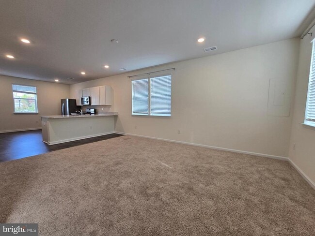 Building Photo - 172 Fellowship Dr