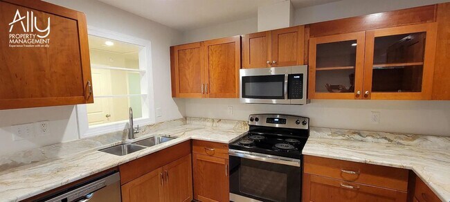 Building Photo - 290 Windfield Cir