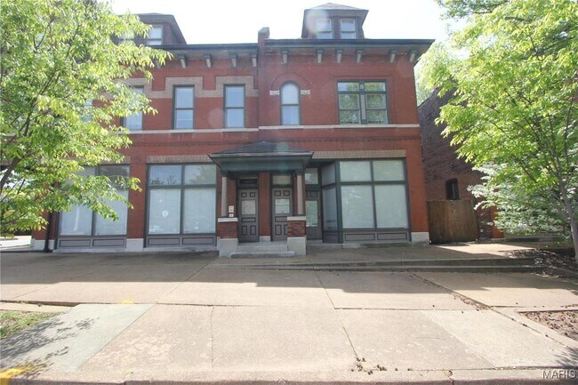 Primary Photo - 3904 Shenandoah Ave