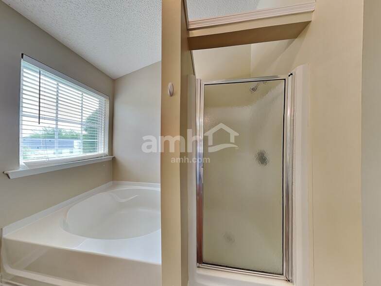 Building Photo - 100 Smokehouse Dr