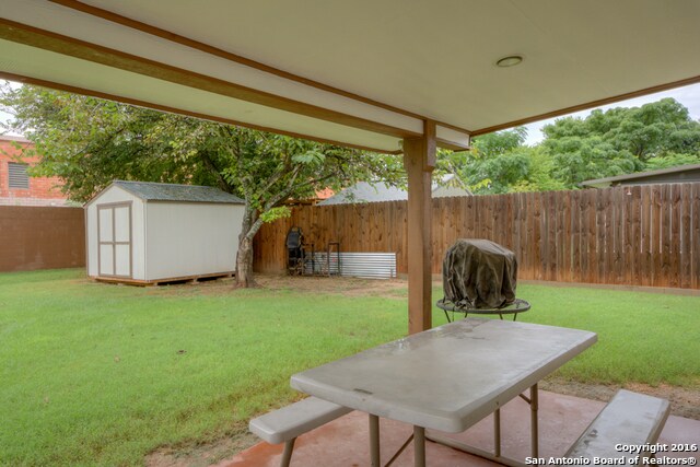 Building Photo - 405 WESTCHESTER-