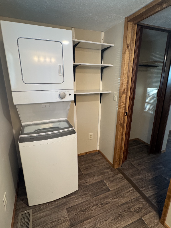 Building Photo - 4664 US-30