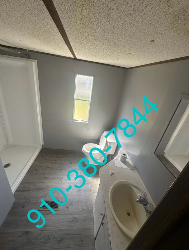 Building Photo - 200 Scrimon St