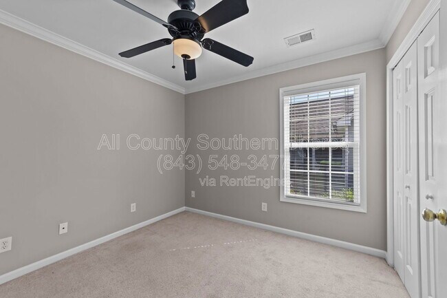 Building Photo - 359 Vesta Dr