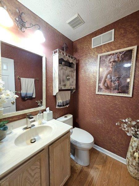 Building Photo - 4540 Redwood Vine Dr