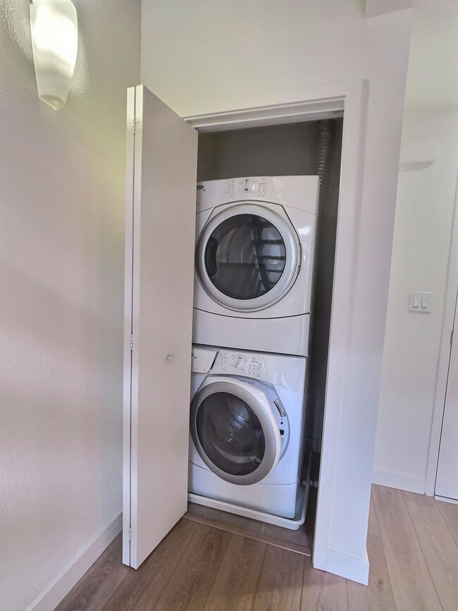 Building Photo - Modern Loft in Historic Plant 51 in Downtown San Jose