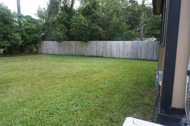 Building Photo - 3/2 Home in San Jose Estates